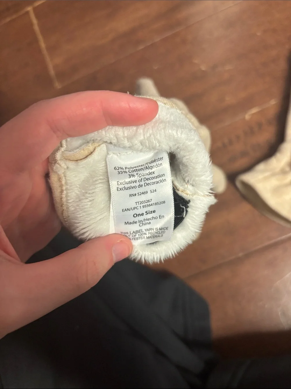 Women's Cream Knit Winter Gloves